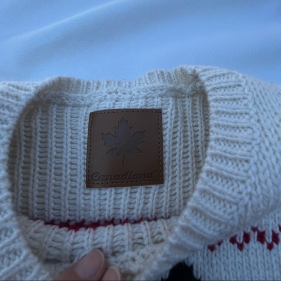 Canadiana Sweater Boys Medium Red White Blue Crew Neck Wool Blend Chunky Knit - Picture 2 of 15